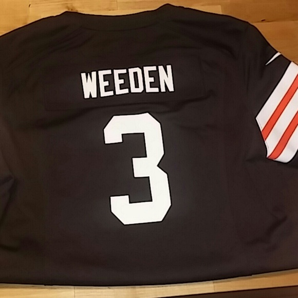 Nike - Picture 3 of 4